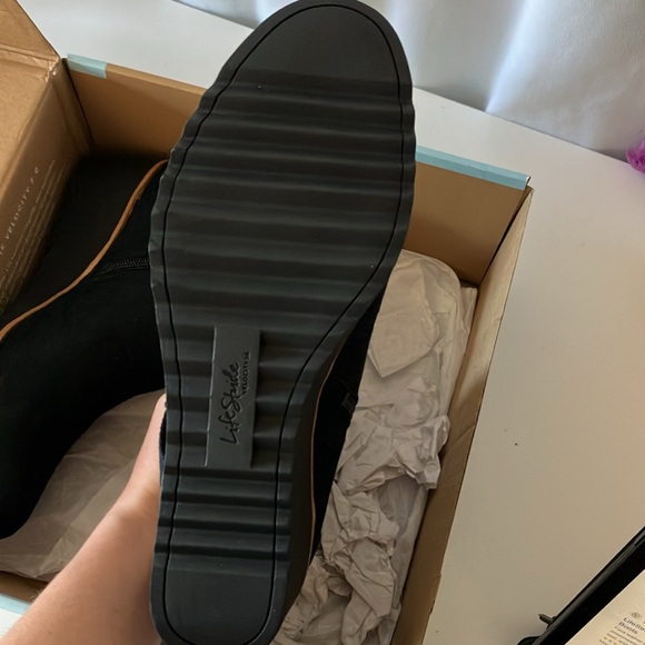 NIB LifeStride Velocity 2.0 Zinfandel Wedge Bootie - Picture 4 of 6